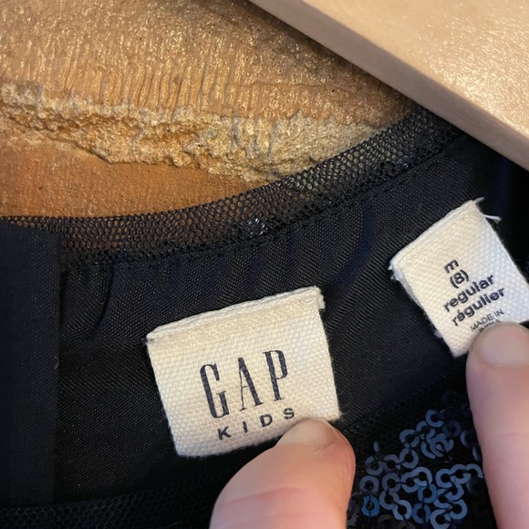 Party dress! - Picture 2 of 7